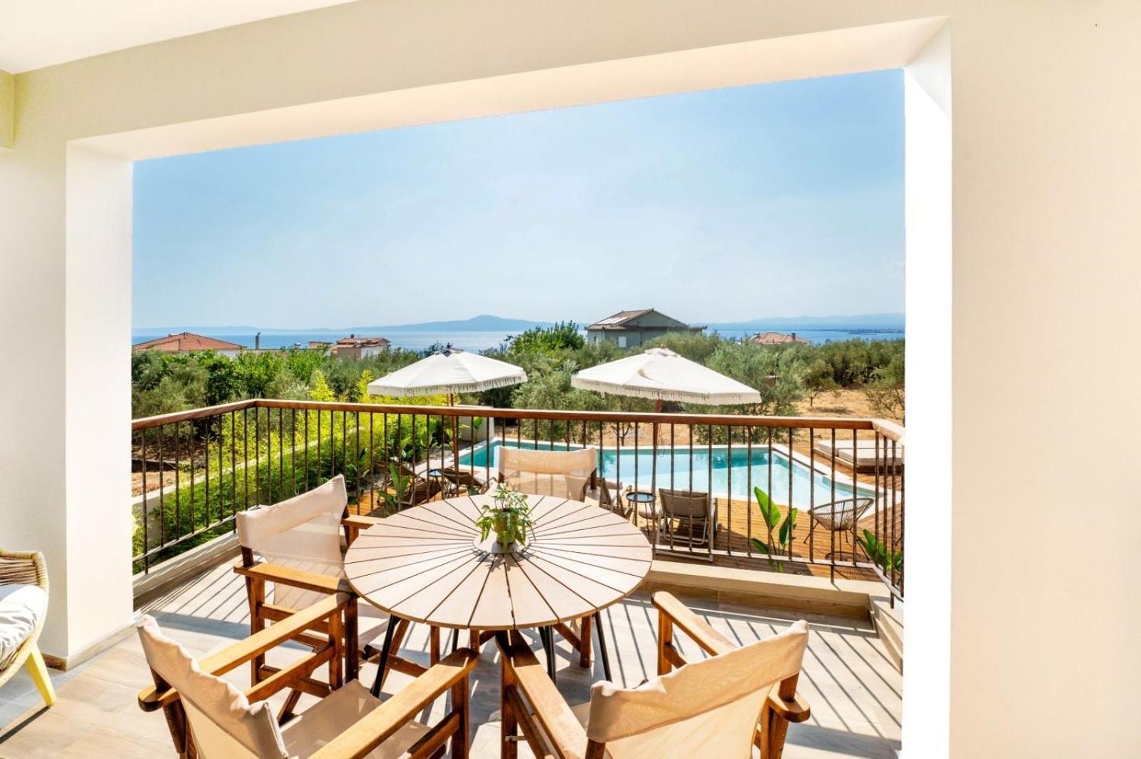 קלמאטה Petradi Suites מראה חיצוני תמונה