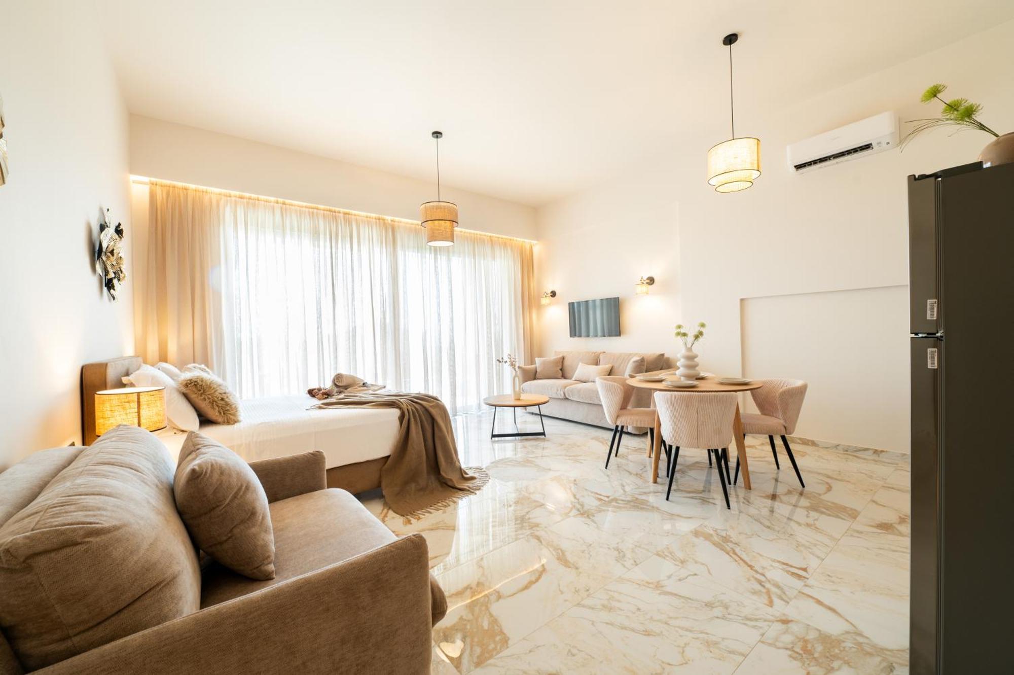 קלמאטה Petradi Suites מראה חיצוני תמונה